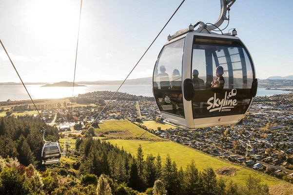 stay in tokoroa for day trip to rotorua